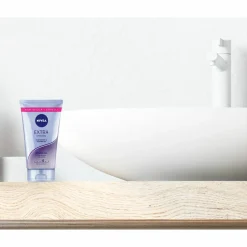 NIVEA Gel Extra Strong 150 ml